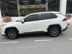 used-toyota-rav-4-in-muscat