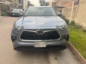 used-toyota-highlander-in-baghdad