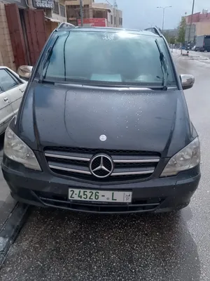 used-mercedes-benz-v-class-in-hebron