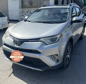 toyota-rav4-xle-adventure-2018