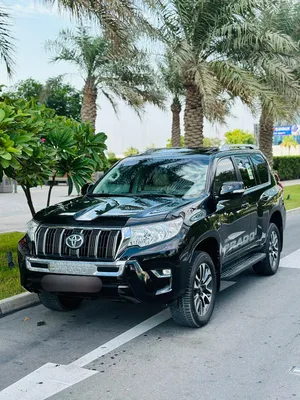 toyota-land-cruiser-prado-v6-4wd-4-4-year-2023-engine-4-0l-v6-cylinder-full-optionl-with-sunroof