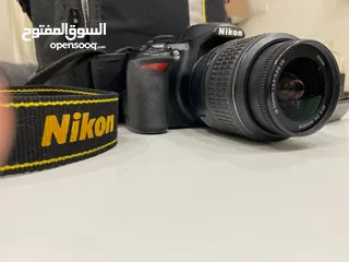  4 كاميرا Nikon D3100