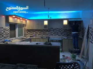  13 نجار متنقل في مدينه السلط لكافه اعمال النجاره تفصيل تركيب وفك الاثاث وصيانه