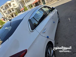  29 هونداي ايونك 2018 فل كامل فحص كامل عداد 130Km مالك 1 فقط