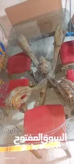  5 طاوله سفره خشب زان ثقيله جدا نظيفه عدد الكراسي 6 الكراسي بحاجه تنجيد
