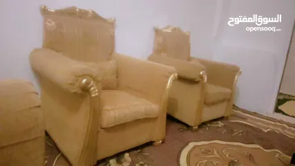  1 طقم كنب بحالة الوكاله