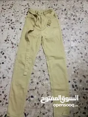  13 ملابس بناتي مستعمل بس نضيف بأسعار رمزيه ومراعاه عالكميه بلبسو عمر 8/9 سنين