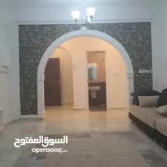  12 شقة مؤثثة مجهزة بالكامل ببوشر منطقة جامع الأمين للبيع