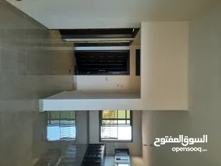  11 روف للايجار