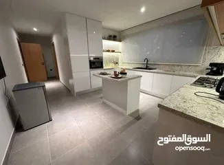  10 شقه للبيع في كمبوند Jadie Residence بالتجمع الخامس        مساحه:- 105 م