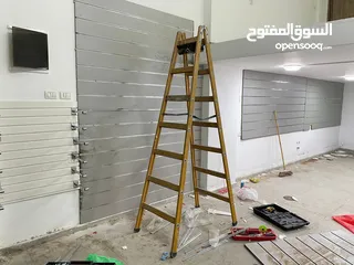  5 محل للايجار