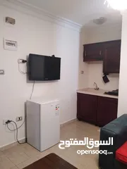  5 استوديو مفروش فاخر للايجار الشهري في ام اذينة بالقرب من الدوار السادس