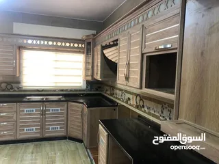  24 مطبخ  الالمنيوم سادة  5 متر فقط