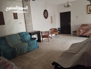  1 شقة للبيع استثمارية تلاع العلي قرب مطعم زهور الشفا