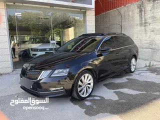  2 Skoda Octavia Station Laurin & Klement full ++