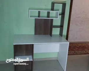  9 مكتب للدراسة مع رفوف عدة الوان توصيل مجاني داخل عمان والزرقاء لامينيت للأثاث المكتبي