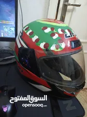  3 خوذه مصنفه مستعمله بسعر حرق