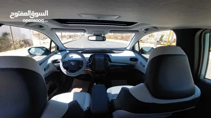  15 تويوتا بريوس 2022 ليمتد أعلى صنف فحص كامل TOYOTA PRIUS LIMITED FULLY LOODED
