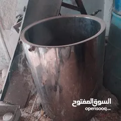  2 سخانات حليب دبل جكيت وحوض جبنه وَماكنات قهوه
