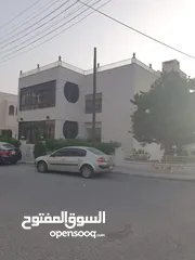  8 فيلا مميزة  للبيع في منطقة الروابي/ السابع ....شارع عبدالله غوشة