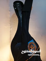  9 elektro gitar   جيتار كهربائي  نوع  Sgr by Schecter