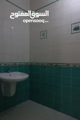  27 فيلا للإيجار