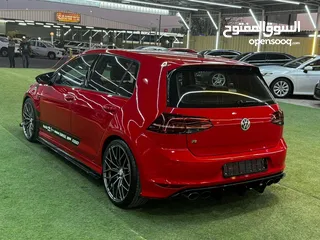  5 Golf R, 2015 model, Gulf specifications, in excellent condition