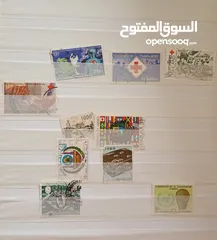  29 طوابع اصلية من كل بلدان العالم للبيع المستعجل الطابع ب دينار