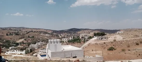  1 أرض للبيع في بيرين حي القصبات مميزة شارعين