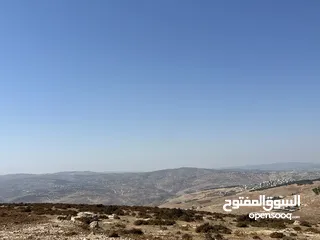  2 ارض للبيع جرش عنيبه المرامح منبسطه ومطله على شارعين 3500متر اطلاله بنوراميه بسعر مغري جدا