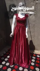  10 فستان مستخدم قليل