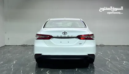  7 Toyota Camry 2020 LE