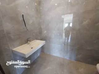  13 شقة غير مفروشة للإيجار ( Property 38694 ) سنوي فقط