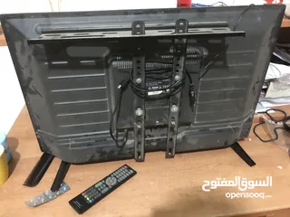  2 شاشة تلفزيون lcd 32 مع كامل اغراضها