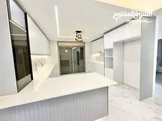  4 شقًة مميزة للبيع