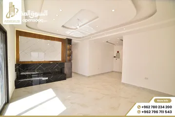  32 رووف طابقي 370م (170م بناء+200م ترسات خارجية) مسجلة كاملة عالقوشان للمالك (كراج ومصعد شبه مستقل)