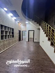  6 بيت للبيع  المعقل - حي الشهداء