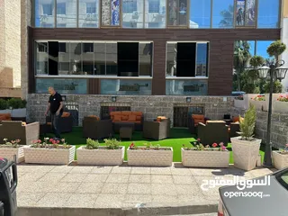  3 مطعم و كافيه للبيع بكامل عدته يعمل بشكل ممتاز