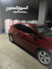  1 تويوتا بريوس