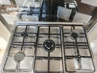  9 غاز ايديال سيلفر 5 عيون 6 مفاتيح مراوح توزيع حرارة و تبريد بالفرن قدحة و امان شغال منفوض اخو الجديد