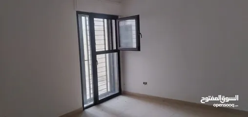  2 شقة طابقية للبيع او للإيجار في شارع مكة - ref : 14562