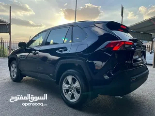  13 2021 تويوتا راف فور هايبرد    بطارية ليثيوم فورويل وارد أمريكي XLE