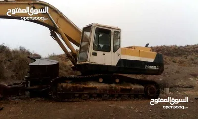  6 حفارةكوماتسوللبيع جرافه فولفو L90 للبيع