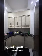  9 منزل فاخر للبيع شبه ارضي خلف الراهبات الوردية مقابل مسجد عمر ابن الخطاب للبيع بسبب السفر