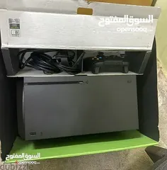  5 اكس بوكس سيريس اكس 1 تيرا بحالة ممتازة استخدم قليل جدا _  Xbox series x 1T very good