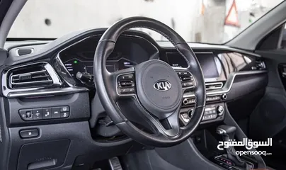  19 Kia Niro 2020 Touring Limited