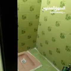  11 بيت للايجار