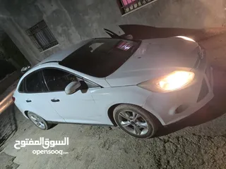  2 فورد فوكس ..