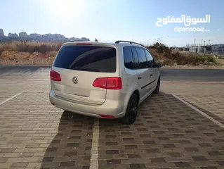  7 فولكس فاجن توران  2012