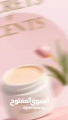  28 مستحضرات تجميل (سكراب للجسم-سكراب للقدمين-كريم مرطب-صابون من مواد طبيعيه -ليفه).من ecrets of scents